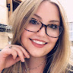 Meet your Posher, Caitlin